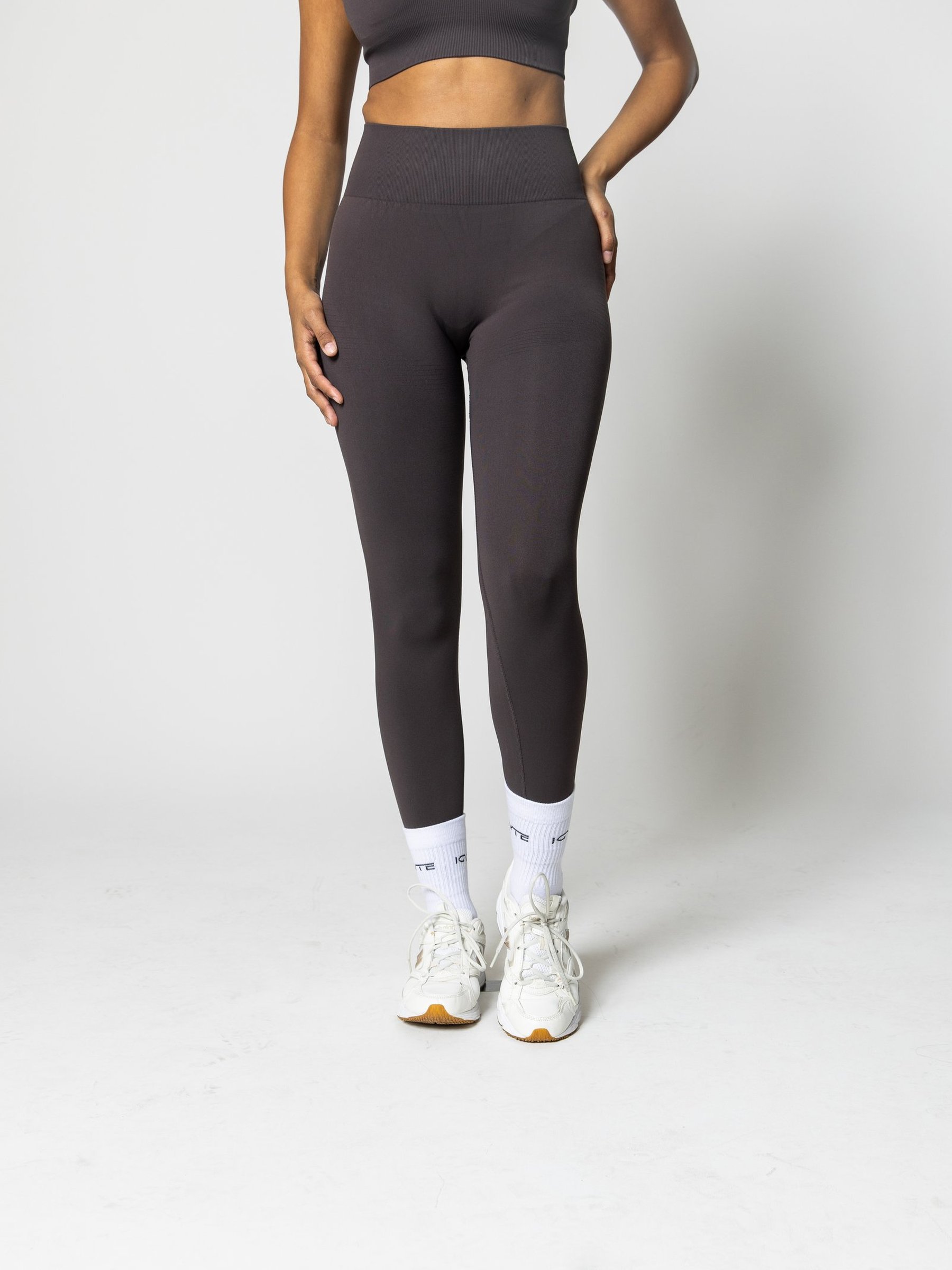 Seamless Leggings in Espresso