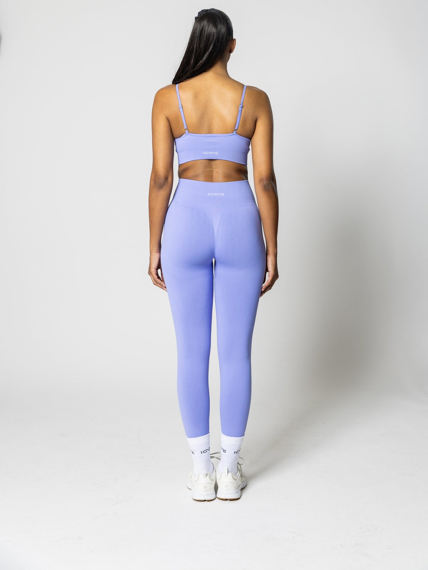 Seamless Leggings in Jacaranda — gallery view