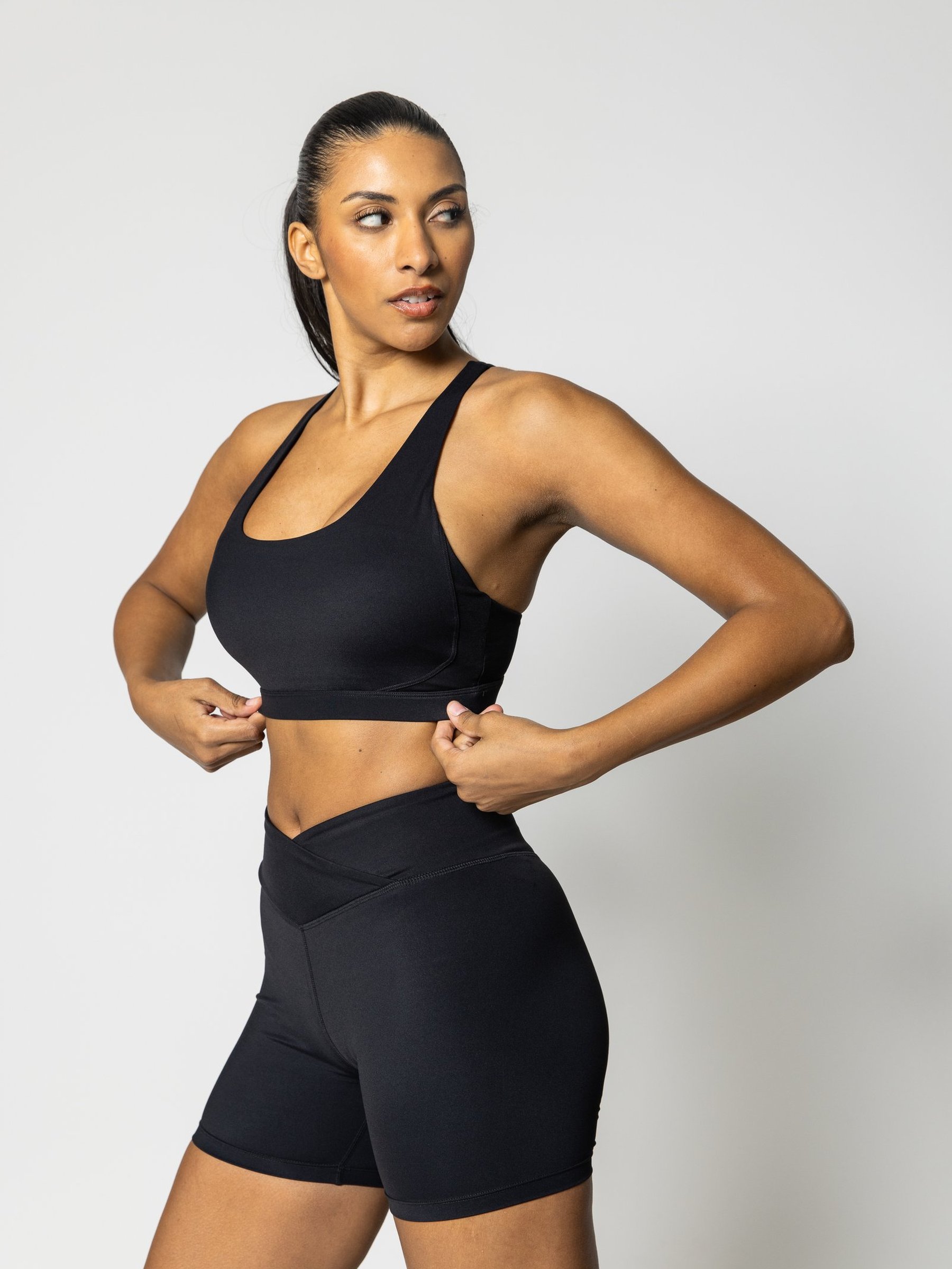 Vyper Sports Bra in Black — gallery view