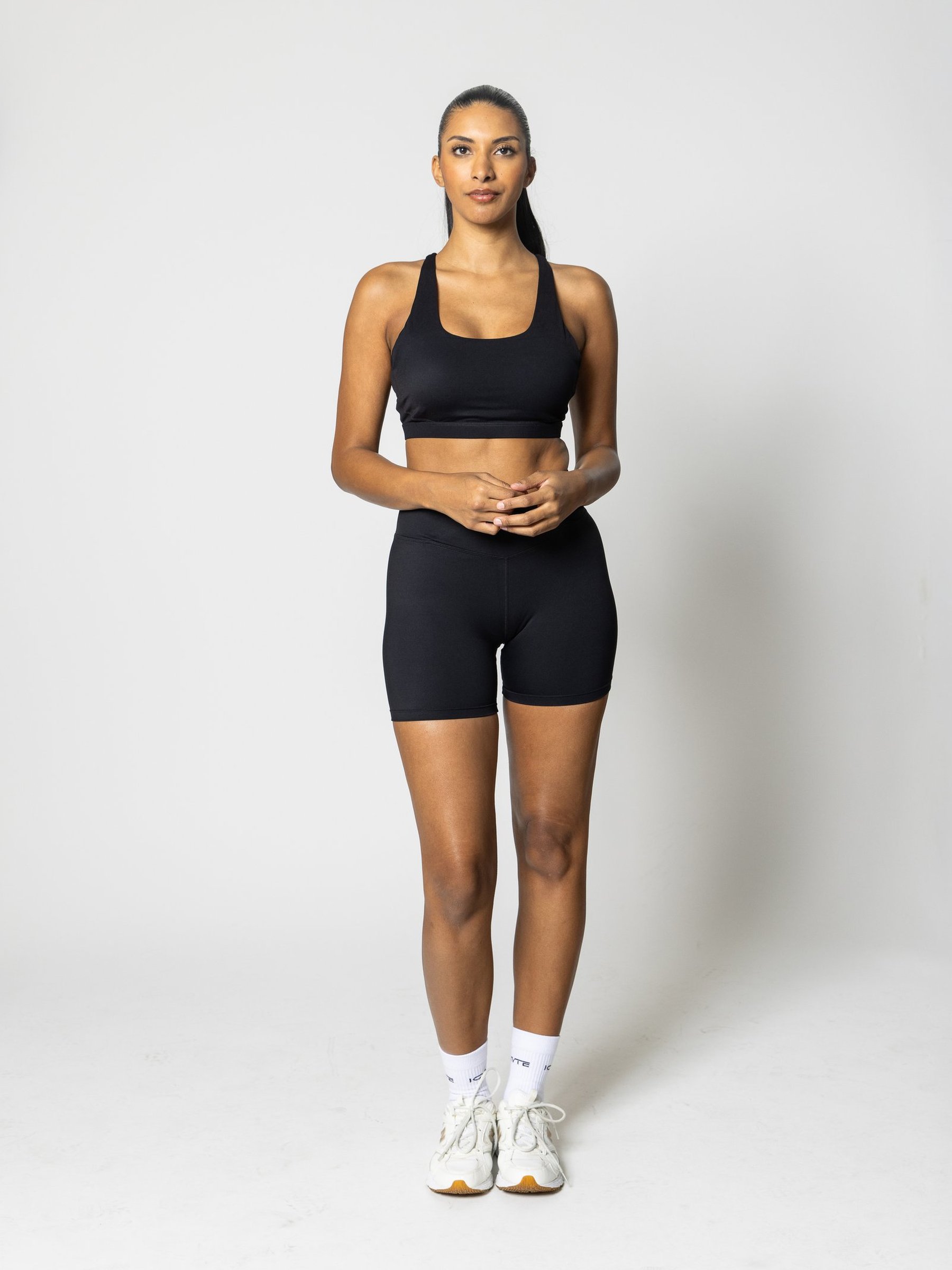 Vyper Sports Bra in Black